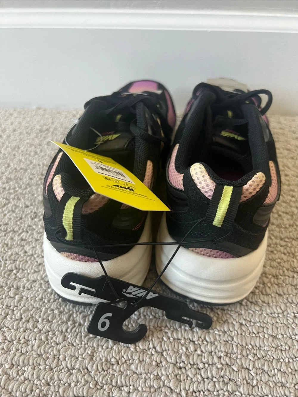 Avia Women's 5000 Performance Sneakers size 9 NWT $20